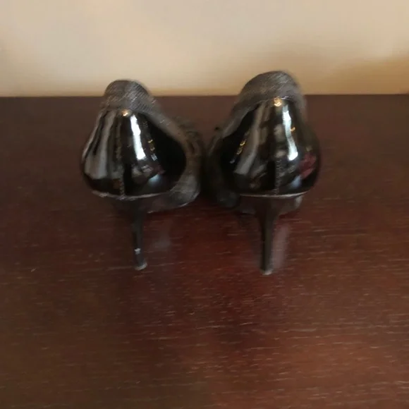 Heels - Picture 3 of 3